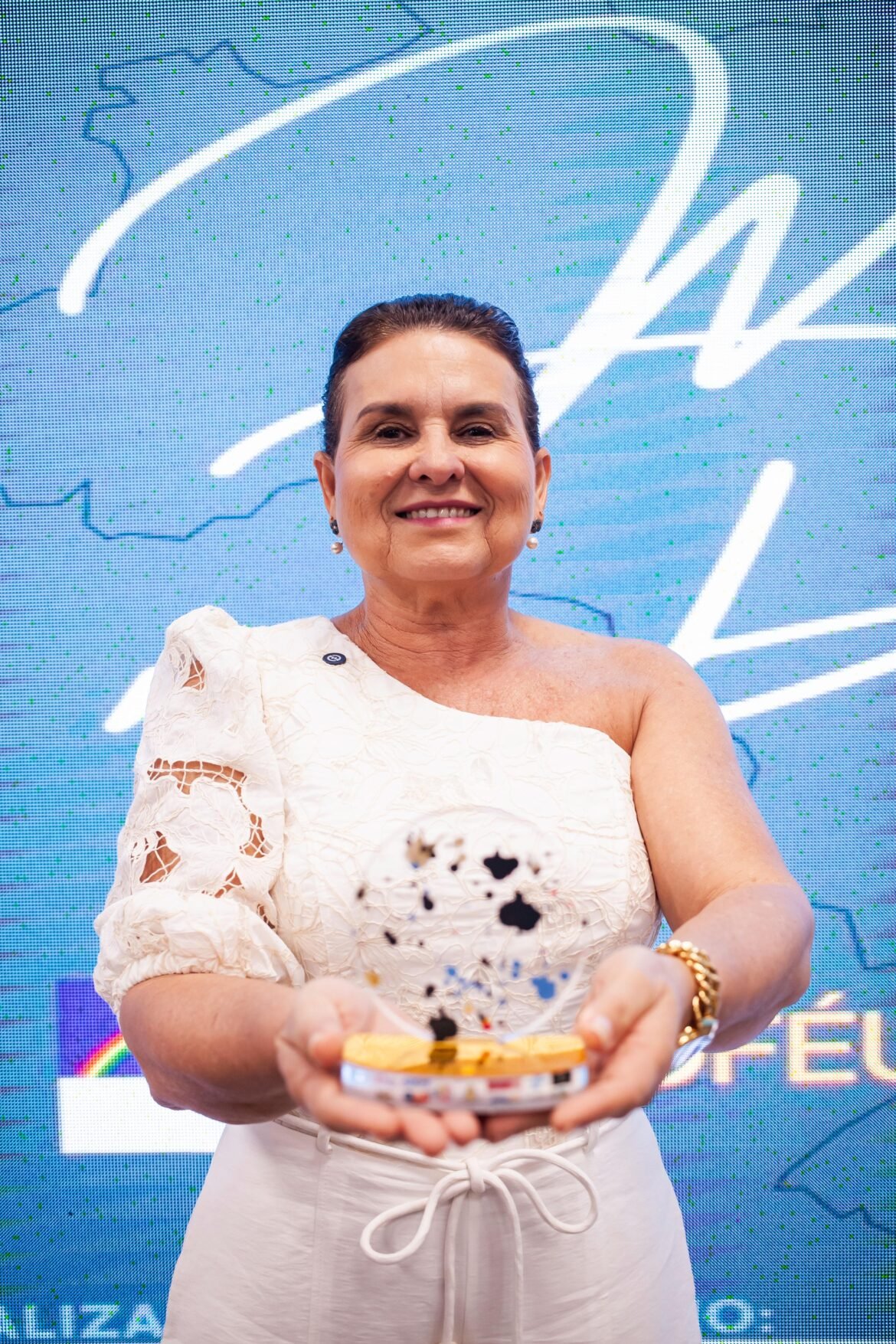 06DE92D1EBBE0907F11754C50876311C - Na Rua Tem